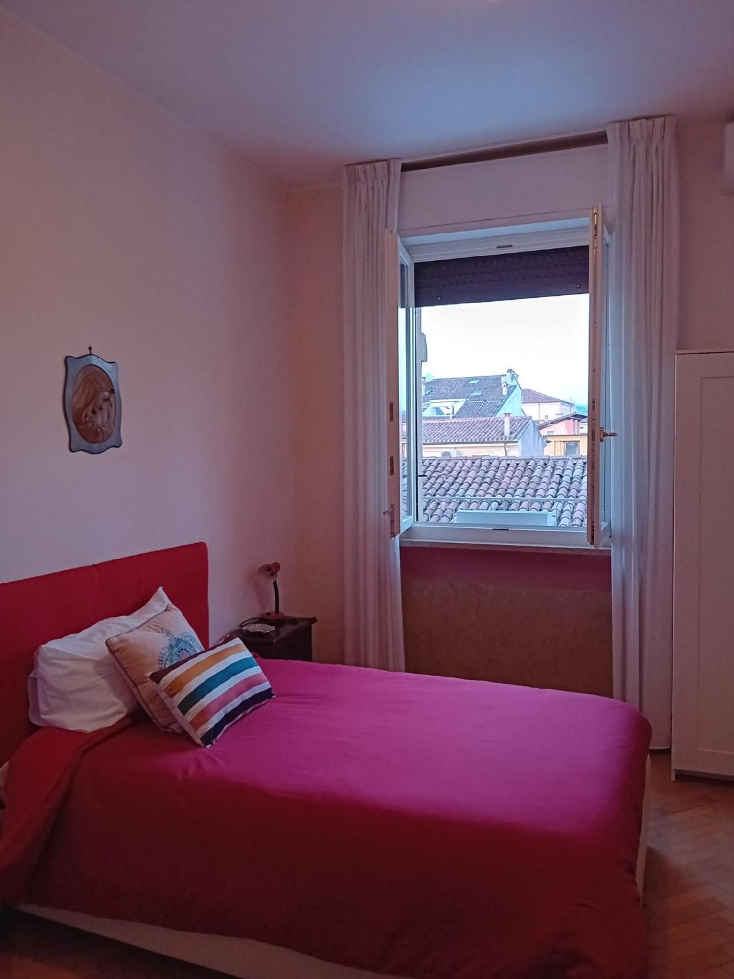 B&B Califano- 2 Leoni Verona Exterior photo